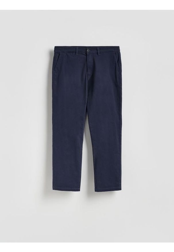 Reserved - Spodnie joggery - granatowy. Kolor: niebieski. Materiał: bawełna