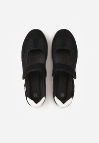 Renee - Czarne Tenisówki Typu Sneakeriny Ozdobione Napisem Emirinne. Okazja: na co dzień. Zapięcie: rzepy. Kolor: czarny. Wzór: aplikacja, napisy. Styl: casual #2