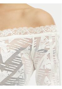 Adidas - adidas Bluzka Lace Bardot KE3458 Biały Slim Fit. Kolor: biały. Materiał: syntetyk #2