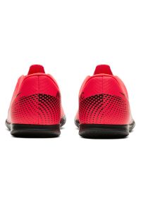 Buty halowe dla dzieci Nike Mercurial Vapor 13 Club IN AT8169. Zapięcie: sznurówki. Materiał: skóra, syntetyk. Szerokość cholewki: normalna #5