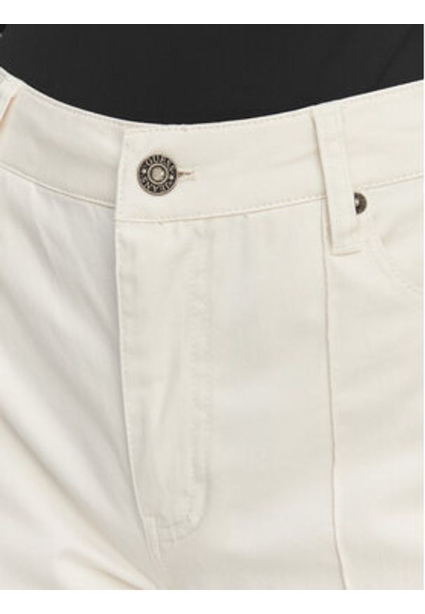 Guess Jeans Spodnie materiałowe W6RA0R WJ051 Kremowy Regular Fit. Kolor: kremowy. Materiał: bawełna