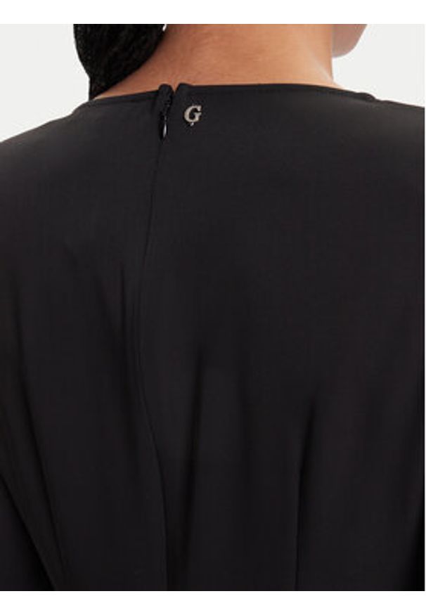Guess Sukienka koktajlowa W5YK10 WHCU2 Czarny Regular Fit. Kolor: czarny. Materiał: syntetyk. Styl: wizytowy