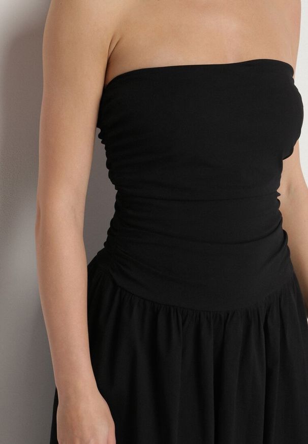 Born2be - Czarna Sukienka z Bawełny Typu Bodycon Filarose. Okazja: na imprezę, na co dzień, na randkę. Kolor: czarny. Materiał: bawełna. Typ sukienki: bodycon. Styl: elegancki, casual, klasyczny