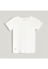 Reserved - Bawełniany t-shirt basic - Kremowy. Kolor: kremowy. Materiał: bawełna #1
