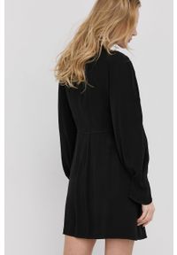 VICTORIA BECKHAM - Victoria Beckham sukienka kolor czarny mini rozkloszowana. Kolor: czarny. Materiał: tkanina. Długość rękawa: długi rękaw. Typ sukienki: rozkloszowane. Długość: mini #2