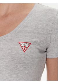 Guess T-Shirt W2YI45 J1314 Szary Slim Fit. Kolor: szary. Materiał: bawełna