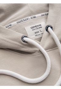Ombre Clothing - Męska bluza dresowa kangurka z kapturem - jasnobeżowa V1 OM-SSBN-0177 - XXL. Okazja: na co dzień. Typ kołnierza: kaptur. Kolor: beżowy. Materiał: dresówka. Wzór: aplikacja. Styl: klasyczny, casual
