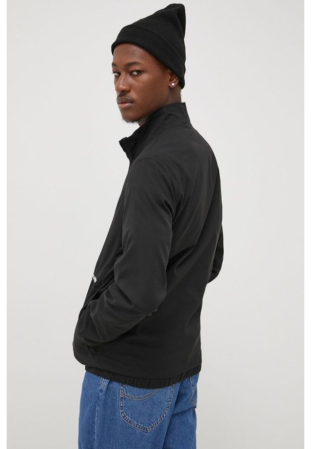 Jack & Jones kurtka męska kolor czarny przejściowa. Okazja: na co dzień. Kolor: czarny. Materiał: poliester. Styl: casual