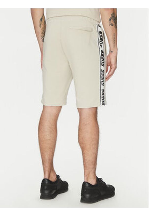 Guess Szorty sportowe Z2YD02 K6ZS1 Écru Regular Fit. Materiał: bawełna. Styl: sportowy