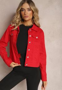 Renee - Czerwona Jeansowa Kurtka z Bawełny z Guzikami i Kieszeniami Ainztia. Kolor: czerwony. Materiał: bawełna, jeans