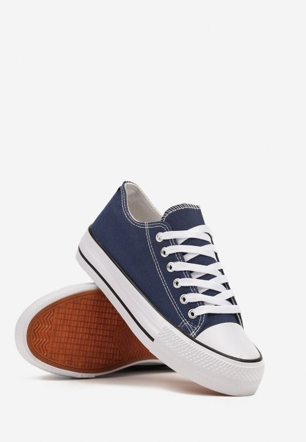 Born2be - Granatowe Trampki Przed Kostkę o Klasycznym Fasonie Wilarosa. Okazja: na spacer. Wysokość cholewki: przed kostkę. Kolor: niebieski. Materiał: jeans. Styl: klasyczny