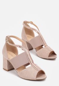Born2be - Beżowe Sandały Peep Toe z Imitacji Zamszu Zdobione Cyrkoniami Weslie. Nosek buta: otwarty. Kolor: beżowy. Materiał: zamsz. Wzór: aplikacja #4