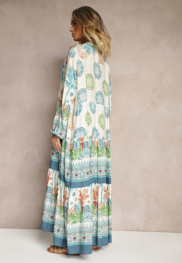 Renee - Jasnoniebieska Sukienka z Wiskozy Rozkloszowana w Print Boho Aedia. Okazja: na co dzień. Typ kołnierza: dekolt w serek. Kolor: niebieski. Materiał: wiskoza. Wzór: nadruk. Styl: boho