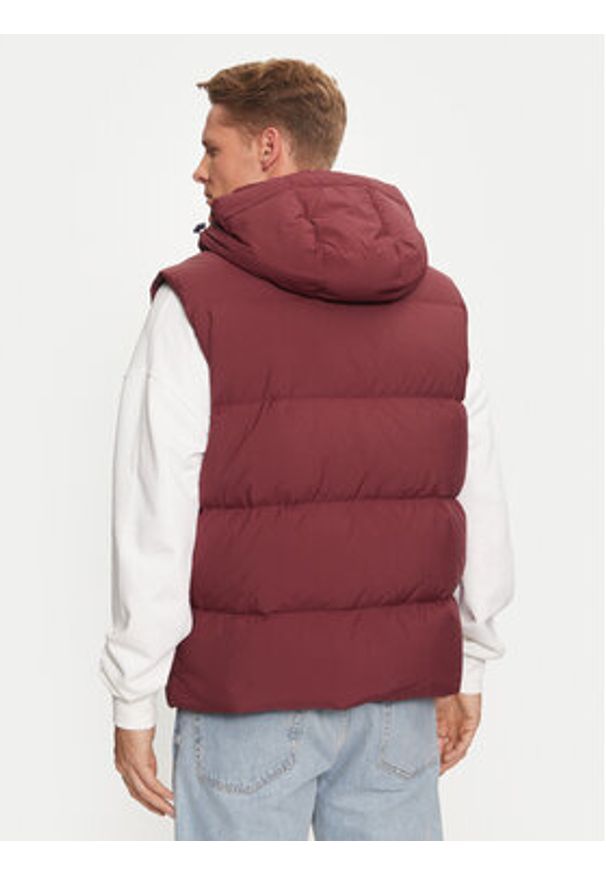 Tommy Jeans Bezrękawnik Essential DM0DM20465 Czerwony Regular Fit. Kolor: czerwony. Materiał: syntetyk. Długość rękawa: bez rękawów