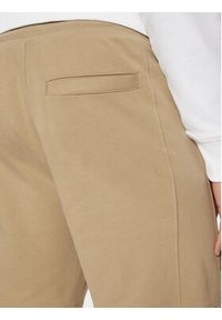Calvin Klein Jeans Szorty sportowe J30J327284 Beżowy Regular Fit. Kolor: beżowy. Materiał: bawełna. Styl: sportowy #2