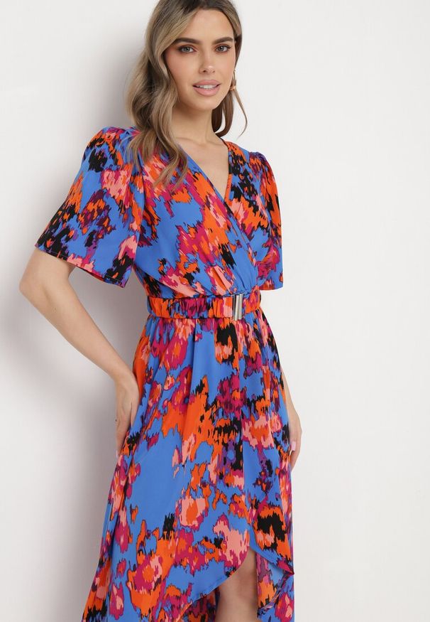 Born2be - Niebiesko-Pomarańczowa Sukienka z Kopertowym Dekoltem i Asymetrycznym Dołem z Gumką w Talii Coralen. Okazja: na co dzień. Kolor: niebieski. Typ sukienki: asymetryczne, kopertowe. Styl: elegancki, casual