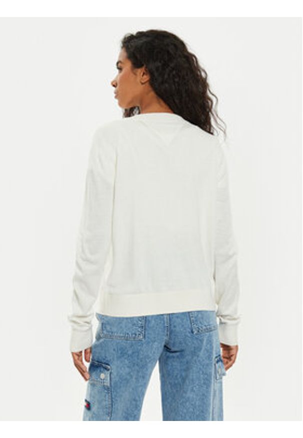 Tommy Jeans Sweter Tjw Essential DW0DW18670 Écru Regular Fit. Materiał: bawełna