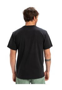 Quiksilver - Koszulka z krótkim rękawem dla Mężczyzn EV SUN DAGGER Czarny. Kolor: czarny. Materiał: jersey, bawełna. Długość rękawa: krótki rękaw. Długość: krótkie. Wzór: nadruk