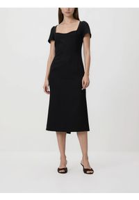 Reserved - Sukienka midi z bufiastymi rękawami - czarny. Kolor: czarny. Materiał: wiskoza, tkanina. Długość: midi #1