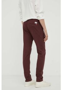Levi's® - Levi's spodnie męskie kolor bordowy w fasonie chinos. Okazja: na spotkanie biznesowe. Kolor: czerwony. Materiał: materiał. Styl: biznesowy #4