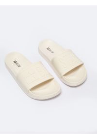 Big-Star - Klapki damskie plażowe beżowe NN274A667 800. Okazja: na plażę. Kolor: beżowy. Wzór: aplikacja. Sezon: lato. Styl: elegancki, sportowy #3