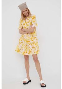 Vero Moda sukienka bawełniana kolor żółty mini rozkloszowana. Kolor: żółty. Materiał: bawełna. Długość rękawa: krótki rękaw. Długość: mini #5