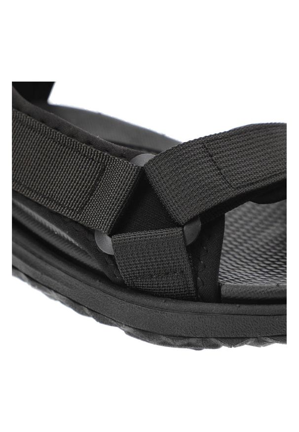 Czarne Sandały Lee Cooper Wygodne Buty Na Lato. Okazja: na spacer, na co dzień. Zapięcie: rzepy. Kolor: czarny. Materiał: materiał. Wzór: paski. Sezon: lato. Styl: klasyczny, casual, elegancki, sportowy