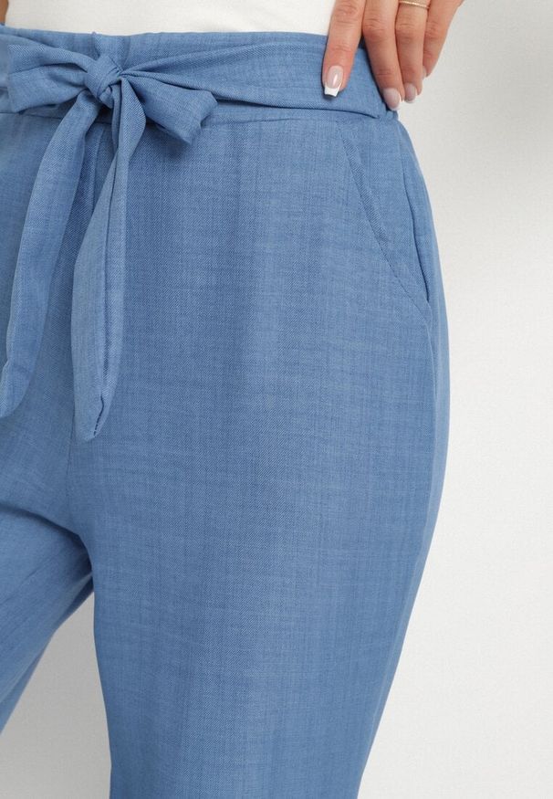 Born2be - Niebieskie Spodnie o Szerokim Kroju z Wiązaniem i Gumką w Pasie Miravenia. Okazja: na co dzień. Kolor: niebieski. Styl: casual, elegancki