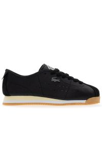 Buty Lacoste Club-Low 749SFA0043-454 - czarne. Okazja: na co dzień. Zapięcie: sznurówki. Kolor: czarny. Materiał: guma, zamsz, skóra. Wzór: aplikacja. Obcas: na płaskiej podeszwie. Sport: turystyka piesza
