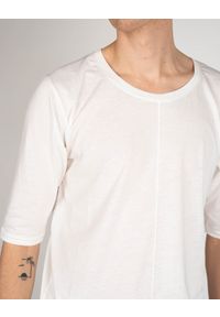 La Haine Inside Us T-shirt "Base" | P2208 3M | BASE | Mężczyzna | Kremowy. Kolor: kremowy. Materiał: bawełna. Długość: długie