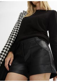 bonprix - Szorty z imitacji skóry. Kolor: czarny. Materiał: skóra. Długość: krótkie. Styl: elegancki #3