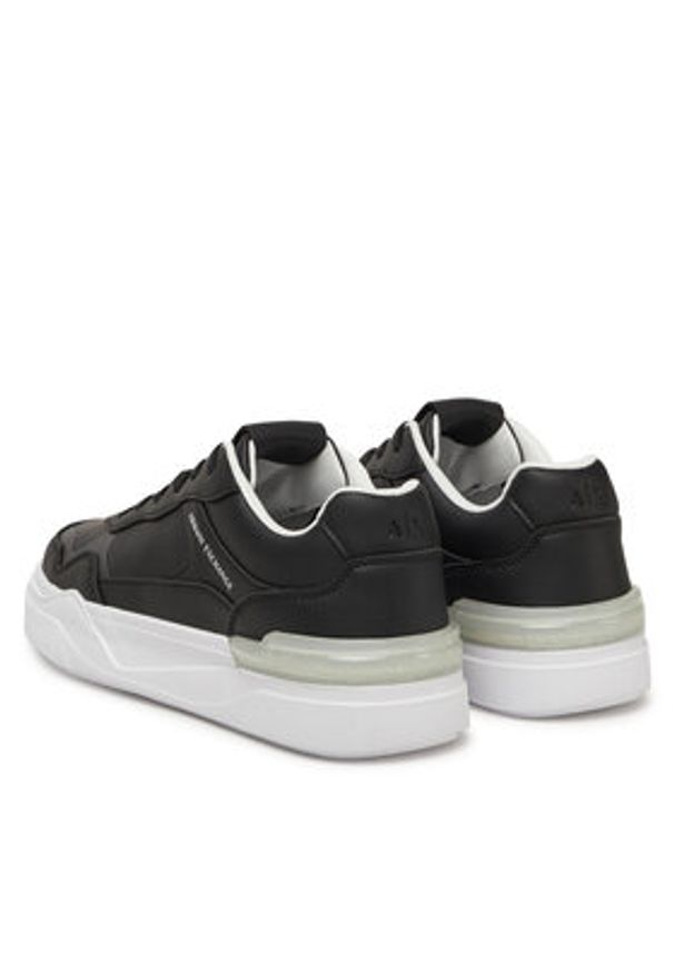 Armani Exchange Sneakersy XUX219 XV857 K001 Czarny. Kolor: czarny. Materiał: skóra