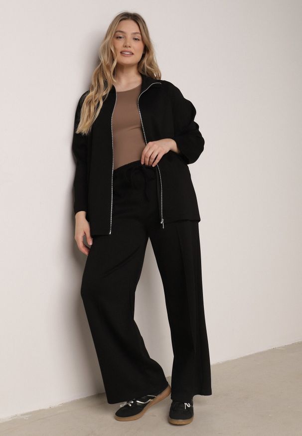 Born2be - Czarny Dzianinowy Komplet Dresowy z Wiskozą Bluza ze Stójką i Spodnie Nevenira. Kolor: czarny. Materiał: dzianina, wiskoza, dresówka