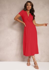 Renee - Czerwona Sukienka o Taliowanym Kroju z Imitacją Węzła i Trójkątnym Dekoltem Telvitela. Kolor: czerwony. Materiał: tkanina #4