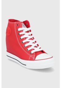 Cross Jeans Trampki damskie kolor czerwony. Nosek buta: okrągły. Zapięcie: sznurówki. Kolor: czerwony. Obcas: na koturnie #3
