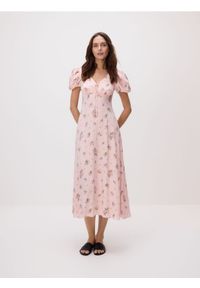 Reserved - Sukienka w kwiaty - pastelowy róż. Kolor: różowy. Materiał: wiskoza, tkanina. Wzór: kwiaty. Typ sukienki: proste #1