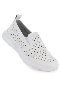 Półbuty damskie wsuwane ażurowe białe NEWS 210. Zapięcie: bez zapięcia. Kolor: biały. Materiał: skóra ekologiczna. Wzór: ażurowy #1