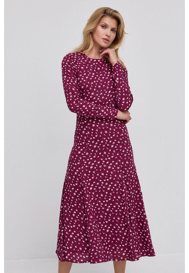 BARDOT - Bardot Sukienka kolor fioletowy midi rozkloszowana. Kolor: fioletowy. Materiał: tkanina. Długość rękawa: długi rękaw. Typ sukienki: rozkloszowane. Długość: midi