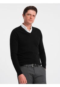 Ombre Clothing - Sweter męski z dekoltem "w serek" z koszulowym kołnierzykiem - czarny V1. Typ kołnierza: kołnierzyk koszulowy, dekolt w serek. Kolor: czarny. Materiał: nylon, materiał, bawełna. Styl: klasyczny