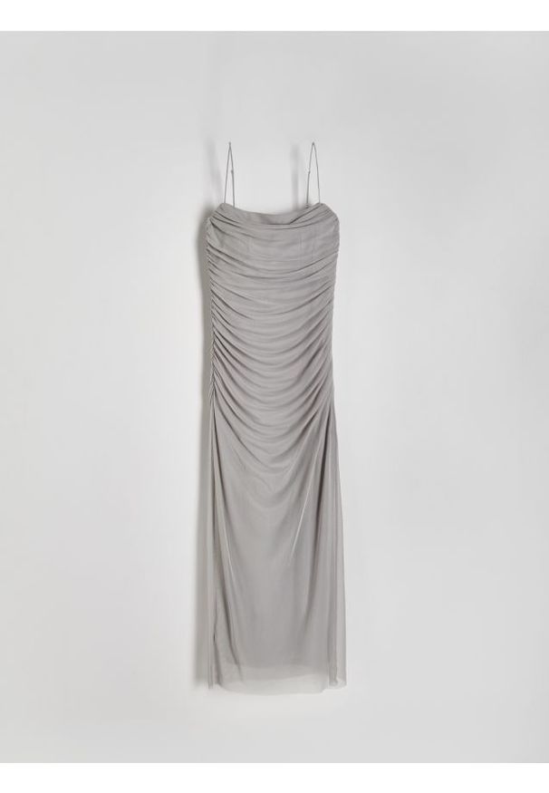 Reserved - Tiulowa sukienka z marszczeniami - jasnoszary. Kolor: szary. Materiał: tiul