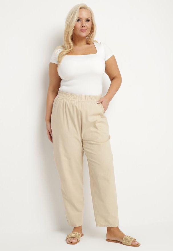 Born2be - Jasnobeżowe Klasyczne Spodnie Bawełniane z Gumką w Pasie Olozi. Okazja: na co dzień. Kolekcja: plus size. Kolor: beżowy. Materiał: bawełna. Styl: klasyczny