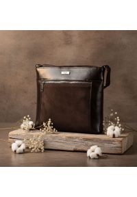 Polska skórzana listonoszka zamszowa SHE 714 czekolada. Materiał: skórzane. Styl: casual, elegancki, klasyczny #1