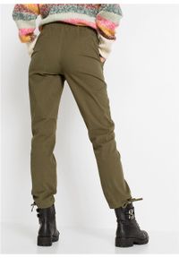 Spodnie z elastycznym paskiem bonprix ciemnooliwkowy. Kolor: zielony. Materiał: materiał, bawełna, elastan #5