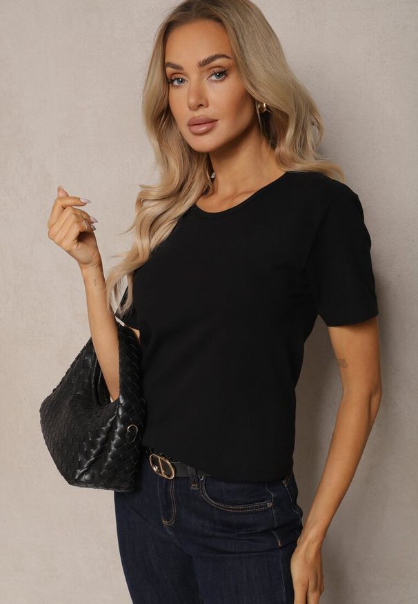 Renee - Czarny Klasyczny T-shirt z Okrągłym Płytkim Dekoltem Osarvia. Okazja: na co dzień, na spacer. Kolor: czarny. Materiał: jeans. Styl: klasyczny