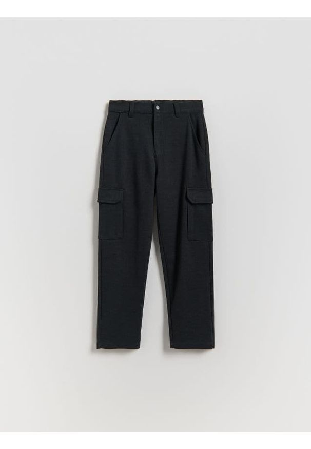 Reserved - Spodnie cargo - ciemnoszary. Kolor: szary. Materiał: dzianina, bawełna