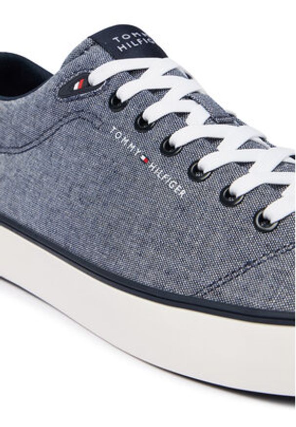 TOMMY HILFIGER - Tommy Hilfiger Tenisówki Th Hi Vulc Core Low Chambray FM0FM05818 Niebieski. Kolor: niebieski. Materiał: materiał