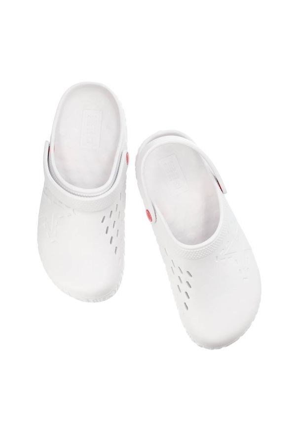 Big-Star - Białe Klapki Big Star Męskie Wodoodporne Buty. Okazja: do domu. Kolor: biały. Wzór: aplikacja. Sezon: lato. Styl: elegancki, wakacyjny