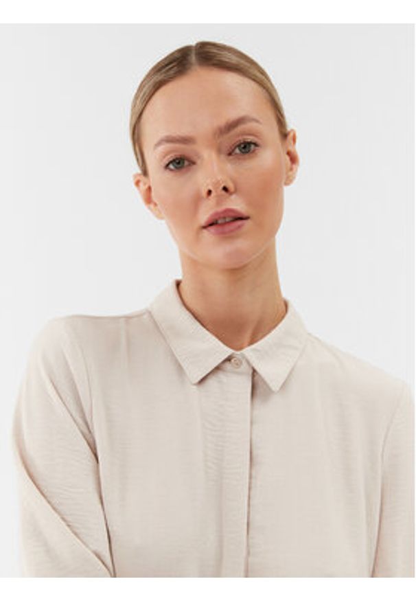 Vero Moda Sukienka codzienna Inge 10293730 Beżowy Regular Fit. Okazja: na co dzień. Kolor: beżowy. Materiał: syntetyk. Typ sukienki: proste. Styl: casual