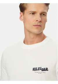 TOMMY HILFIGER - Tommy Hilfiger T-Shirt Logo Graphic MW0MW42389 Biały Regular Fit. Kolor: biały. Materiał: bawełna #2