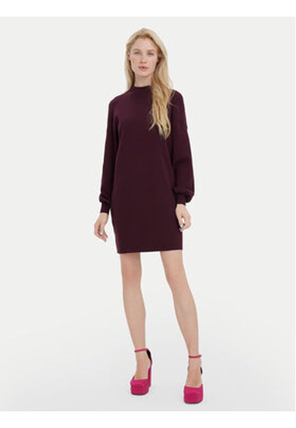 Vero Moda Sukienka dzianinowa Nancy 10249116 Fioletowy Loose Fit. Kolor: fioletowy. Materiał: syntetyk